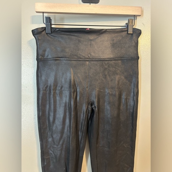 Spanx faux leather shimmer leggings size large - Picture 3 of 4